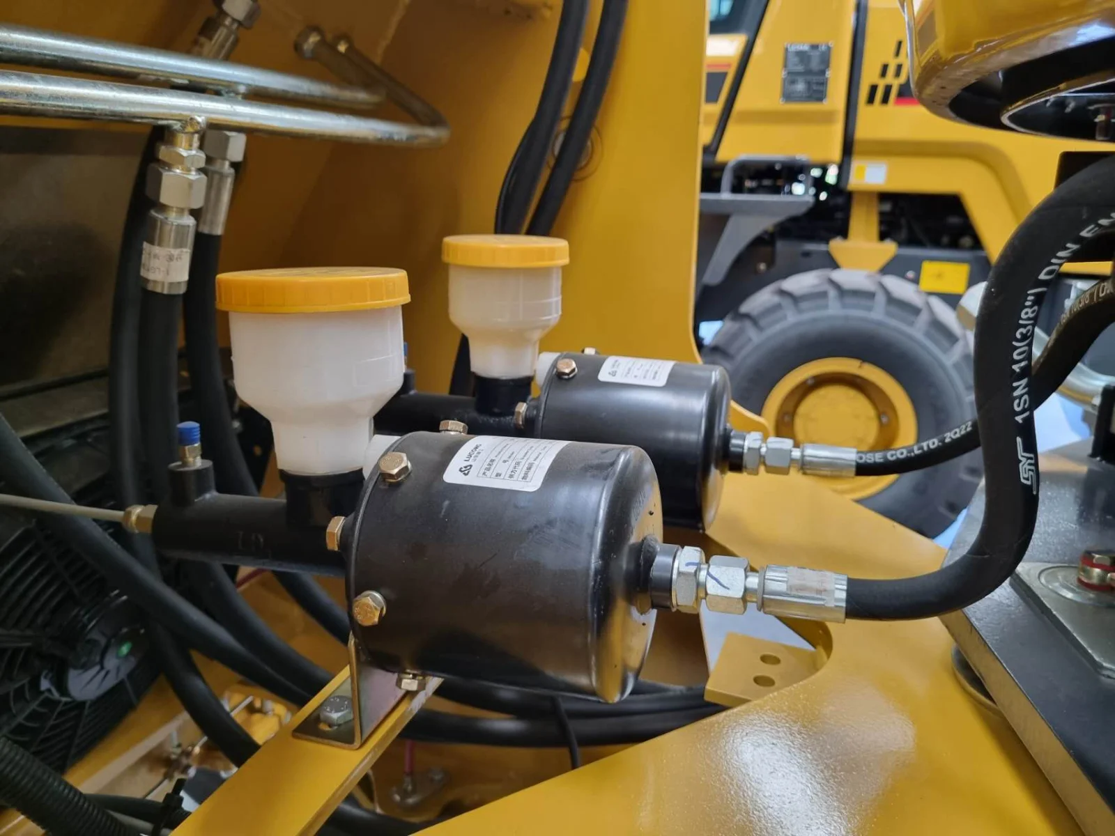 wheel loader brake system enhancement