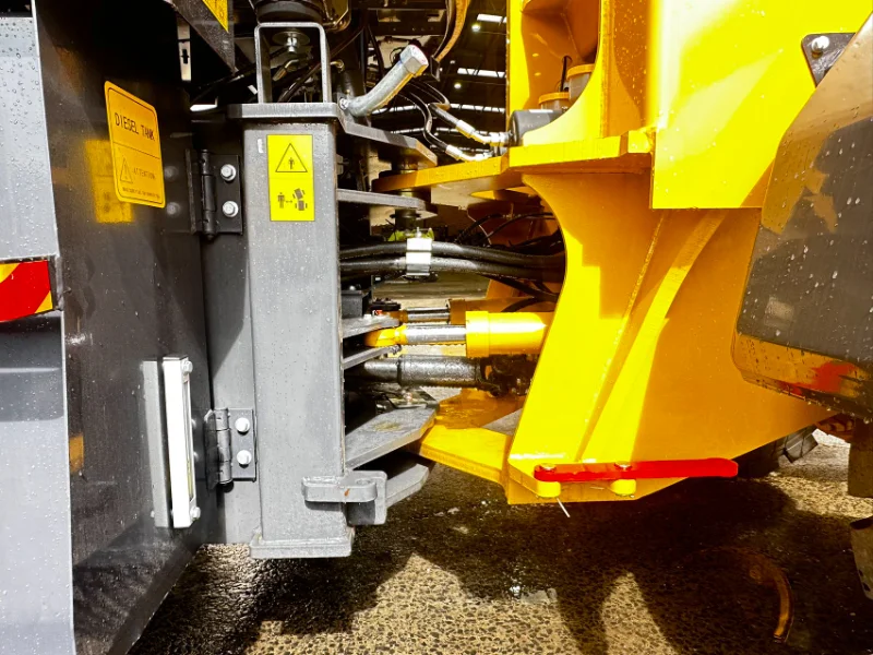 wheel loader enhanced triple layers articulating hinge