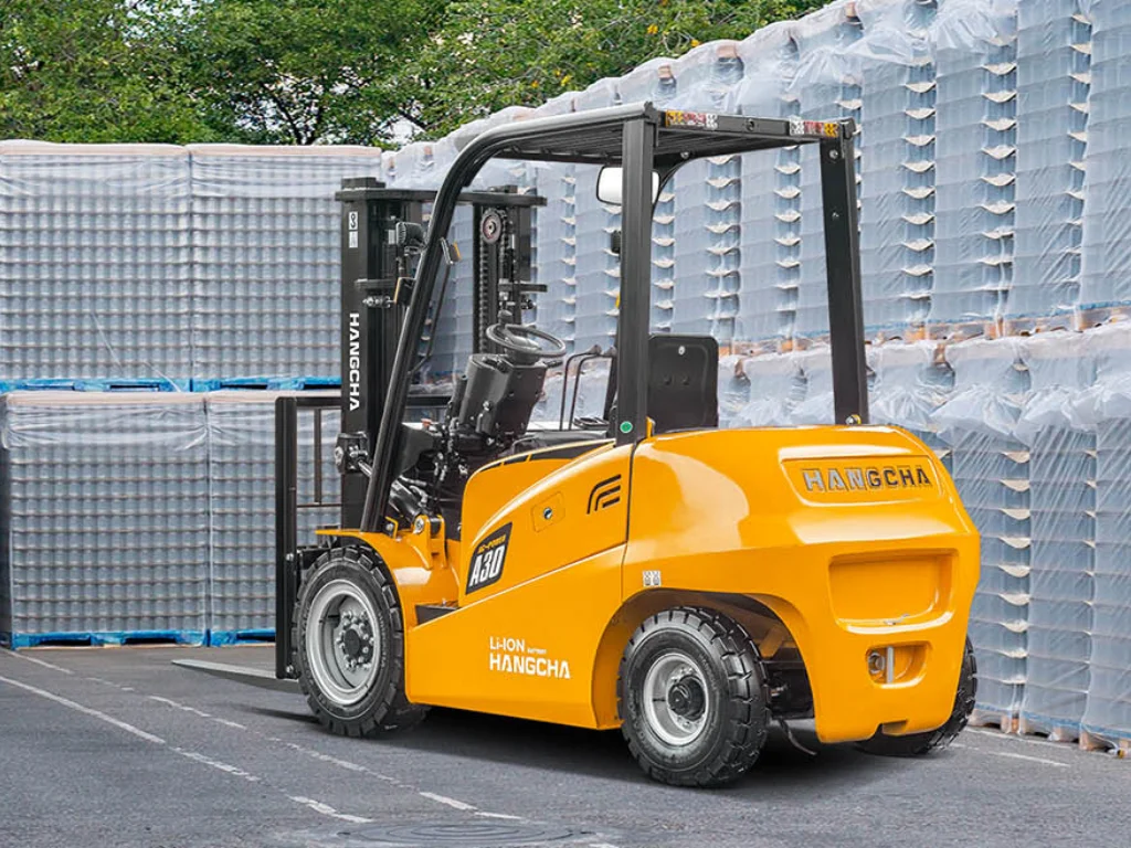 2-0-3-8-t-xa-iii-series-electric-forklift-9