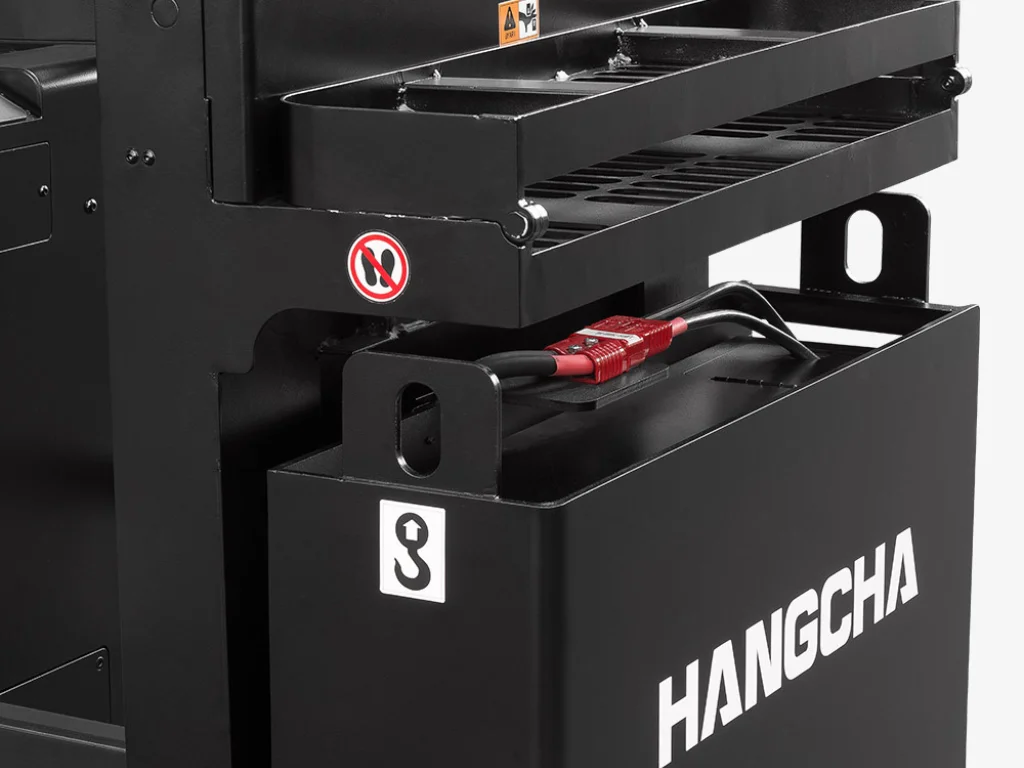 Removable battery pack on the Hangcha A Series order picker