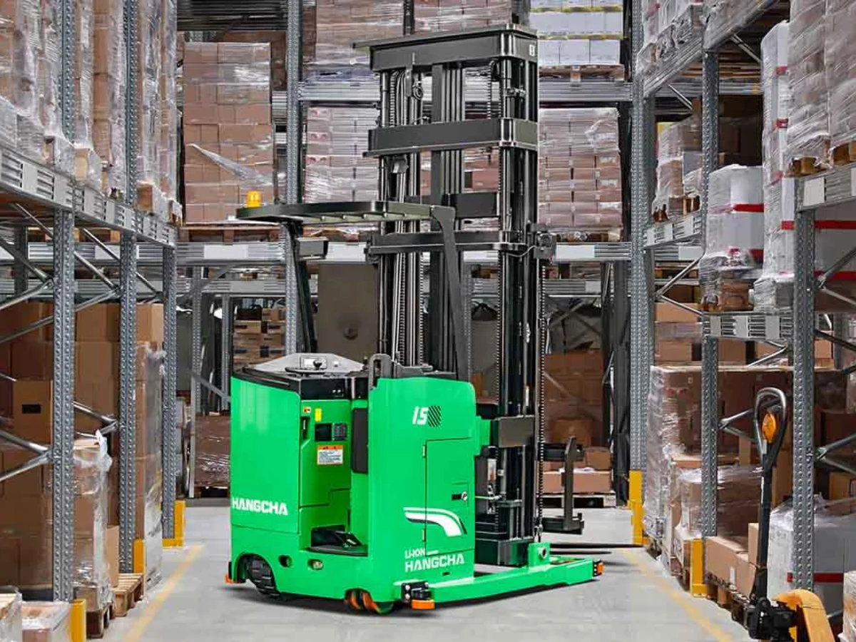 a-series-stand-on-man-down-turret-truck-8