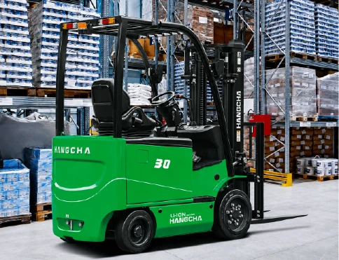 Hangcha X Series 4-wheel electric forklift with 1.5-3.2 t lift capacity, working in a warehouse