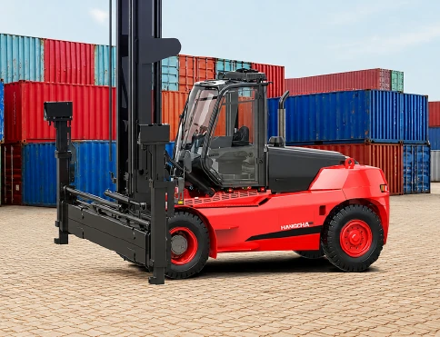 Hangcha X Series empty container handler for 3-4 layer stacking, at a container terminal