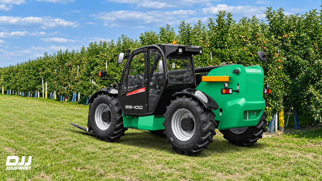 hangcha telehandler on a farm