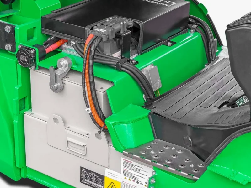 1 3 2t 3 Wheels Xc Series Electric Forklift With Li On Technology 2