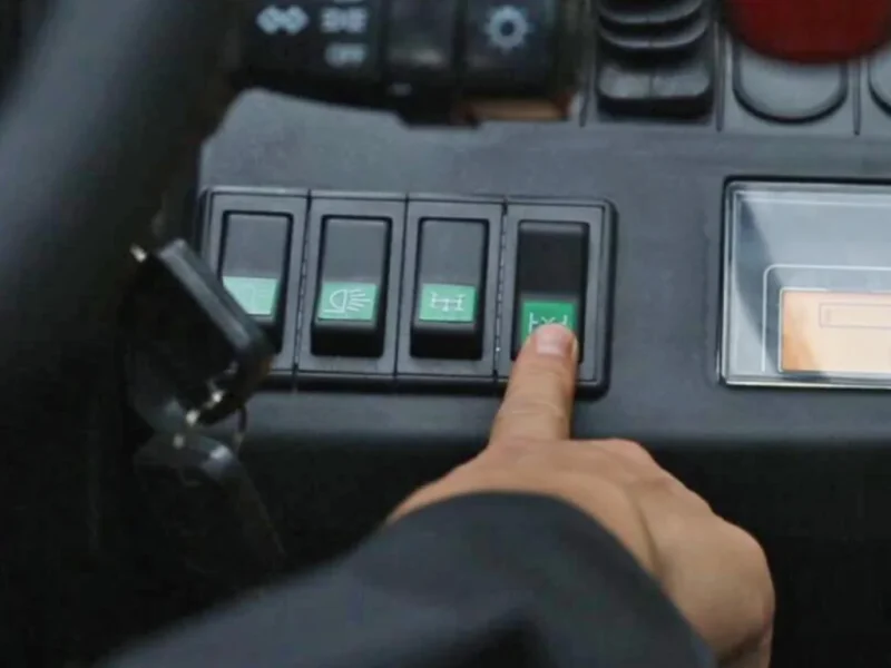 2 5 3 5t Two Wheel Drive High Performance Rough Terrain Forklift 3