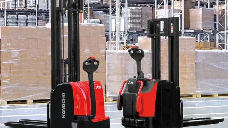 A Series Hi Range Pallet Stackers 2