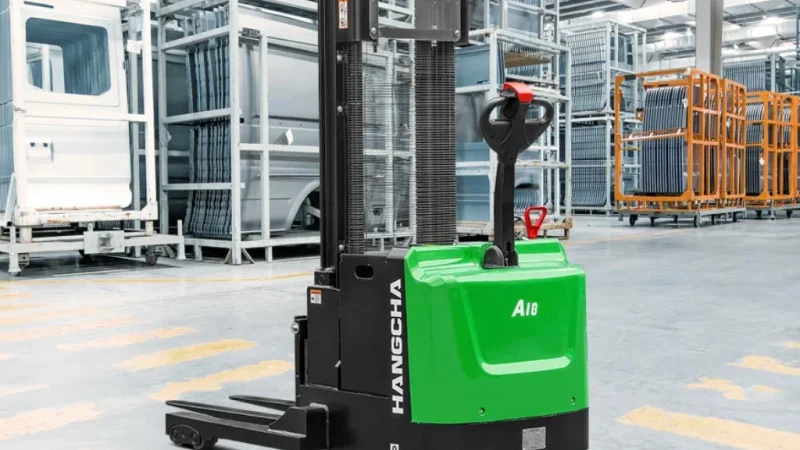A Series Lithium Ion Walkie Straddle Stacker 5