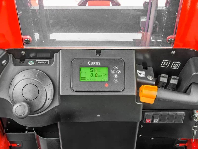 A Series Medium Level Order Picker 7