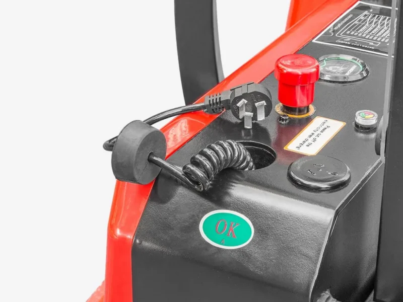 A Series Mini Range Stand On Pallet Stacker With Initial Lift 3