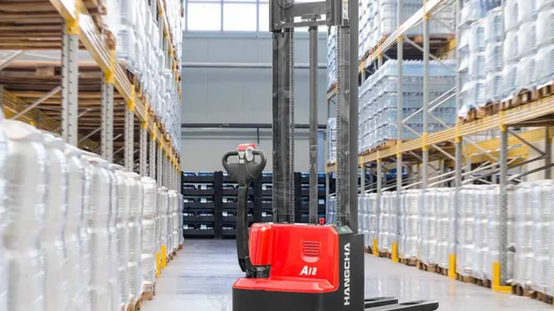 A Series Mini Range Stand On Pallet Stacker With Initial Lift 5