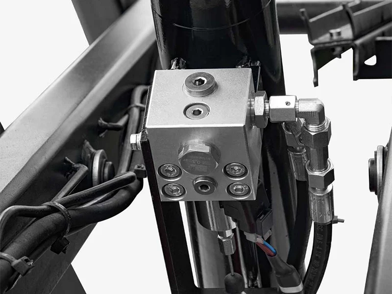 mini-self-propelled-scissor-lifts-7