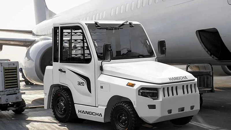 x-series-electric-tow-tractor-20-40-t-2