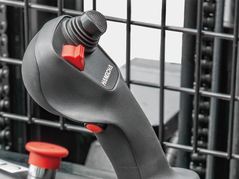 x-series-lithium-ion-narrow-aisle-pantograph-reach-truck-1-4-2-0-t-5